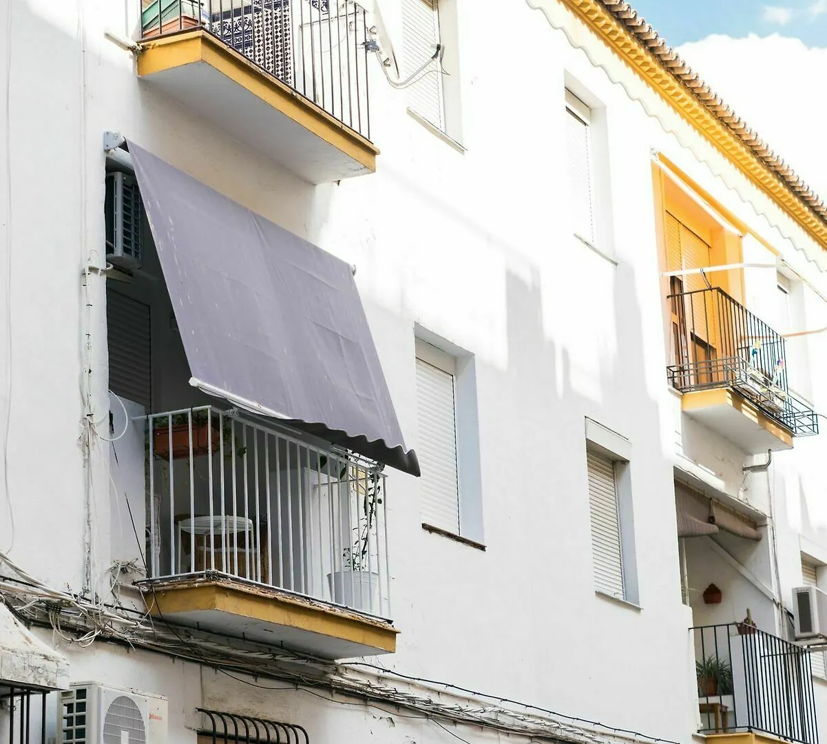 Spectacularly Updated Home Séville 0*,  Espagne